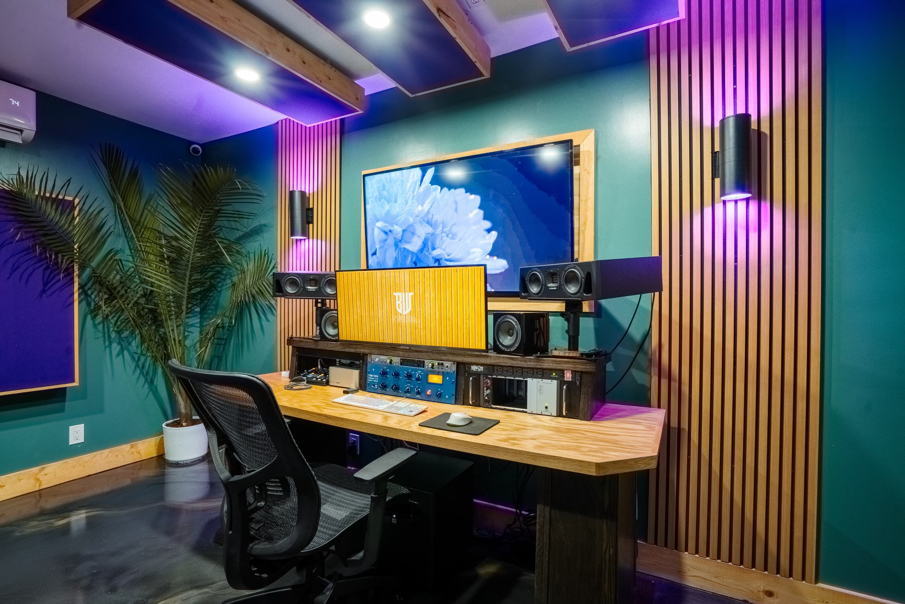Iris Room